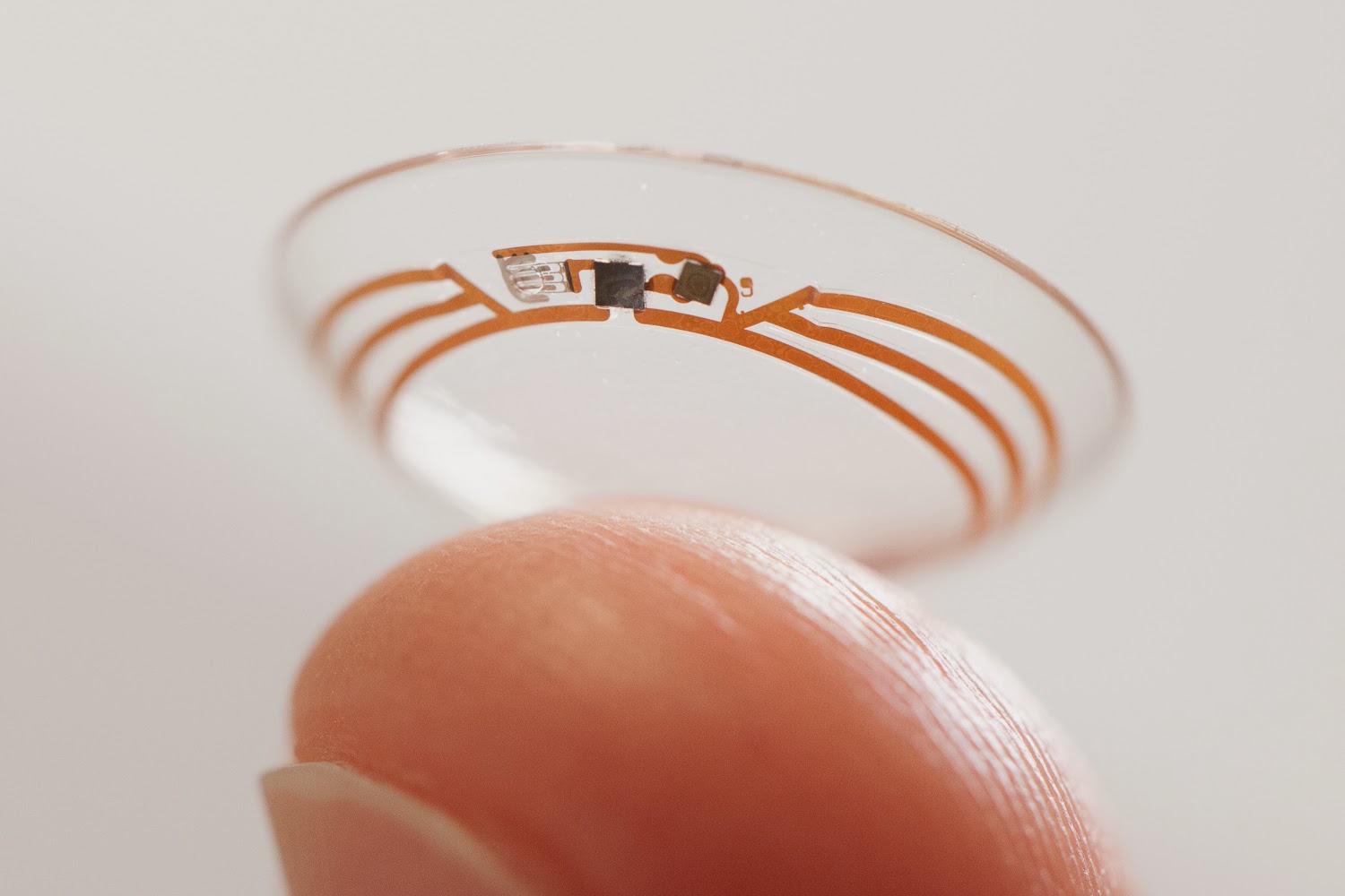 Amazing Tech – Google Developing a contact lens for Diabetics